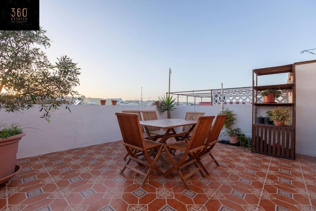 Beautiful, Typical Maltese 4Br Home With Roof Top By 360 Estates Sliema Luaran gambar