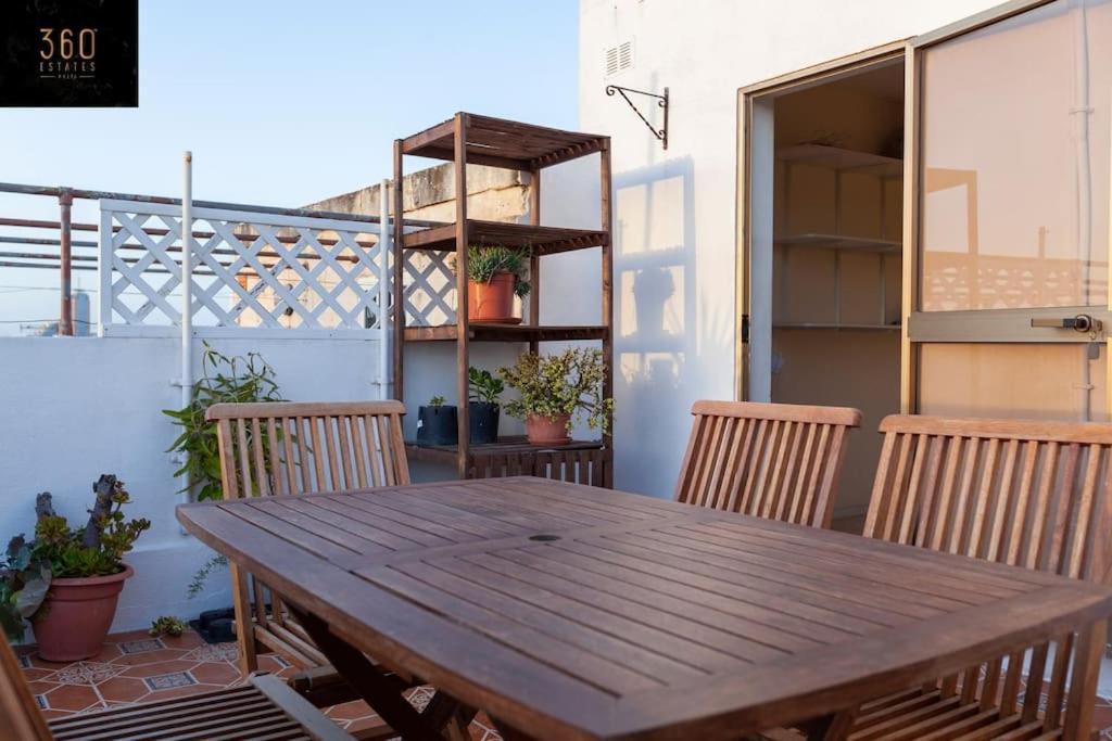 Beautiful, Typical Maltese 4Br Home With Roof Top By 360 Estates Sliema Luaran gambar