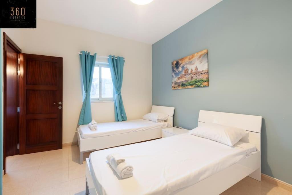 Beautiful, Typical Maltese 4Br Home With Roof Top By 360 Estates Sliema Luaran gambar