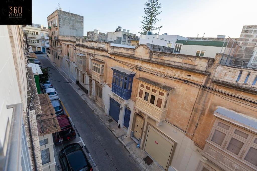 Beautiful, Typical Maltese 4Br Home With Roof Top By 360 Estates Sliema Luaran gambar